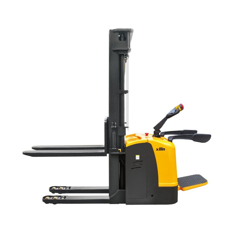 Штабелер самоходный 1,5 т 3,0 м XILIN CDDK15S двухуровневый (с платформой)